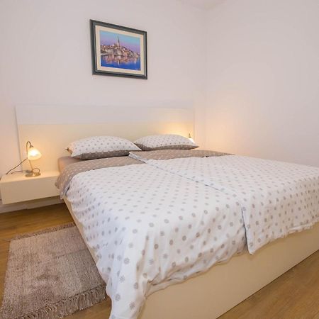 Apartments Marija Funtana Eksteriør billede
